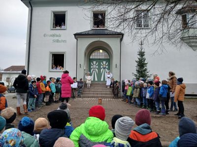 Weihnachtliche Einladung von der Grundschule Söllhuben Weihnachtliche Einladung von der Grundschule Söllhuben